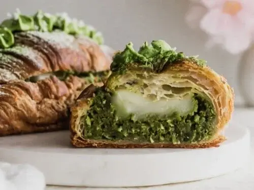 matcha-mochi-croissant-featured-500x375.webp
